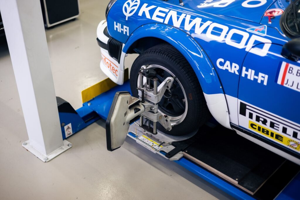 VintageCars Fahrwerksmessbuehne Kolbenmessen Porsche 911 Rally