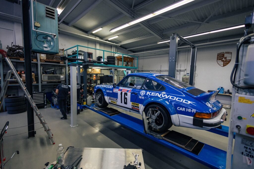 VintageCars Fahrwerksmessbuehne Kolbenmessen Porsche 911 Rally